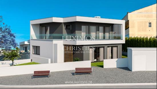 Contemporary 3+1-bedroom Villa, under construction, in Portimão, Algarve