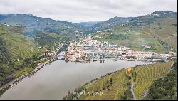 Wine estate with river views, for sale, in Pinhão, Douro Valley, Portugal