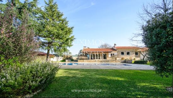 Five bedroom villa with garden and pool, for sale, Vila do Conde, Portugal