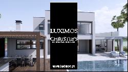 4-bedroom luxury villa with pool, for sale in Lagos, Algarve