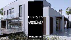 4-bedroom luxury villa with pool, for sale in Lagos, Algarve