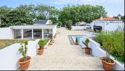 Selling: Detached single storey villa with swimming pool, Gaia, Portugal