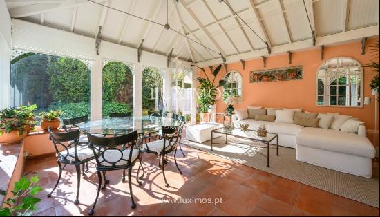 Elegant 5+2 bedroom villa next to Serralves, for sale, in Porto, Portugal