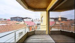 Three bedroom flatt with balcony for sale in Foz, Porto, Portugal