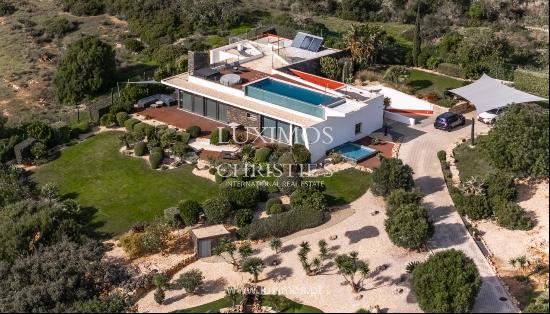 Luxury 4-bedroom villa for sale in Albufeira, Algarve, Portugal