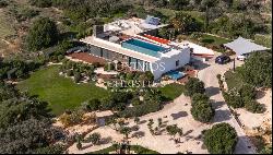 Luxury 4-bedroom villa for sale in Albufeira, Algarve, Portugal