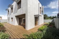 For Sale, Detached 4 bedroom villa in Quinta das Patinhas, Cascais