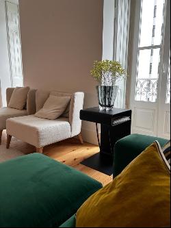 Sophisticated and Exclusive T2 Apartment at an Iconic Corner of Lisbon