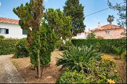 Villa,5 Bedrooms to renovate, Plot 578m2, Av. de Sintra, Cascais