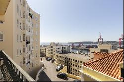 2 Bedroom Apartment, Lisboa