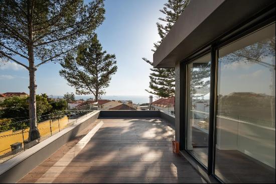 4-Bedroom Villa in Sao Joao do Estoril, Cascais