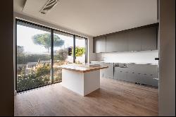 4-Bedroom Villa in São João do Estoril, Cascais