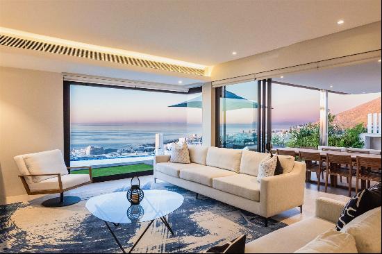 CONTEMPORARY RESIDENCE WITH MAJESTIC VIEWS IN COVETED FRESNAYE