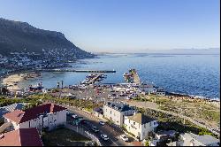 VERSATILE LUXE LIVING IN KALK BAY