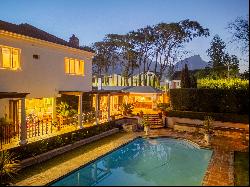 Exquisite North-Facing Villa in Prestigious Wynberg Upper