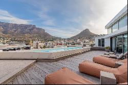 Exquisite Penthouse with Rooftop Pool and Panoramic Views in Cape Town's City Centre