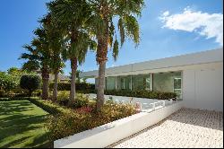 Contemporary villa next to the golf course, Finca Cortesín