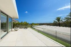 Contemporary villa next to the golf course, Finca Cortesín