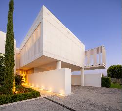 Luxury villa next to golf course in Finca Cortesín