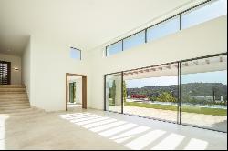 Spectacular villa next to the Casares golf course