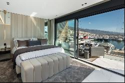 Newly renovated modern apartment on the front line of Puerto Banus