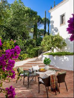 Wonderful luxury villa in the countryside with Andalusian flair