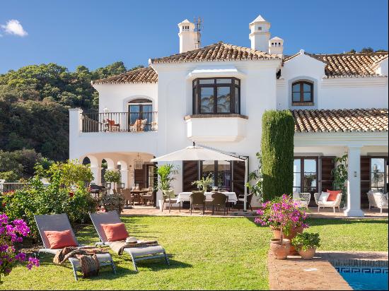 Wonderful luxury villa in the countryside with Andalusian flair