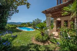 Classic beauty and comfort in a villa in the mountains of La Zagaleta