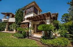 Classic beauty and comfort in a villa in the mountains of La Zagaleta