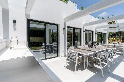 Unique villa in Las Brisas in the Golf Valley