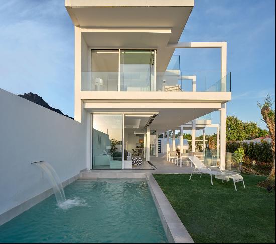 Brand New Modern Villa near Monte Paraiso