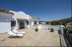 Andalusian style villa next to La Cala golf club