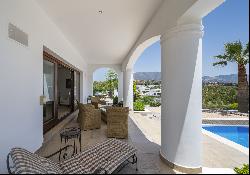 Andalusian style villa next to La Cala golf club