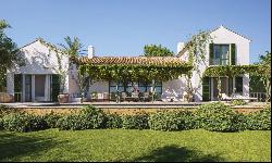 Experience the authentic Andalusian spirit in this villa with panoramic views in Finca Co