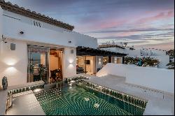 Exceptional and sublime penthouse in Puente Romano, Marbella Golden Mile