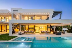 Splendid modern luxury home in Nueva Andalucia, Marbella