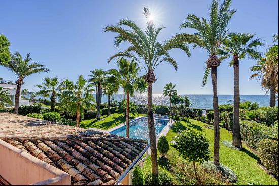 Exclusive opportunity for a large beachfront villa in Estepona, with direct access to the