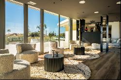 Exclusive modern design townhouse close to the golf and the sea in Las Lagunas, Mijas