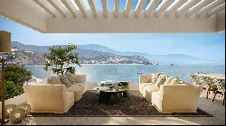 Luxury villa opposite the charming marina of Marina del Este, La Herradura, Granada