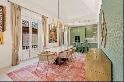 Luminous penthouse completely refurbished next to the Cervantes Theatre, Malaga historic 