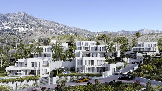 Villa with lift in a small complex, Mijas