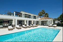 Exceptional modern villa with outstanding features in Nueva Andalucia, Marbella