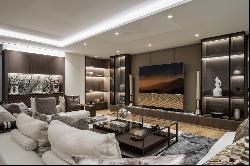 Luxurious and very elegant apartment in one of the most exclusive communities on the Gold