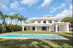 Sophisticated Villa in Las Lomas del Marbella Club, Marbella Golden Mile