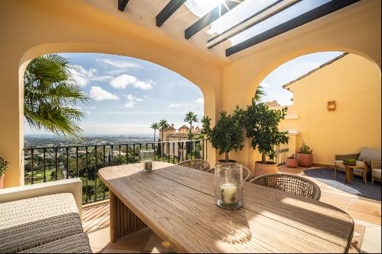 Luxury dreamy penthouse with marvellous views in Buenavista, Benahavis