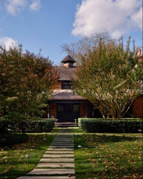 GEORGICA CARRIAGE HOUSE