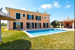 Spacious country house near Santanyi Mallorca