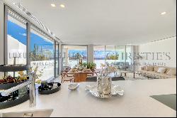 New construction luxury apartment in Palma at Paseo Maritimo