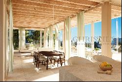 Atmospheric new construction villa in Cala Vinyas with views of the bay of Palma