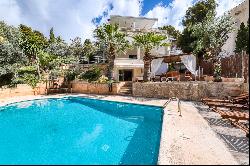 Well maintained villa in Costa den Blanes with sea view